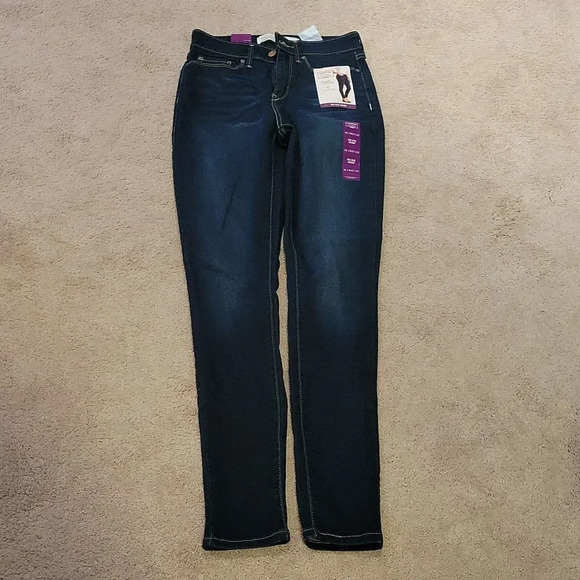 Levi's Signature Gold Size 4L Mid Rise Skinny Jeans Dark  Blue 4L W27 L32 - Picture 1 of 7